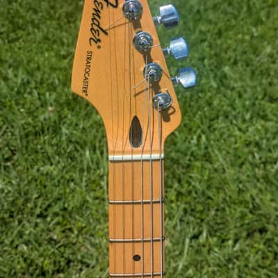 Fender Stratocaster 2016 - Lake Placid Blue image 9