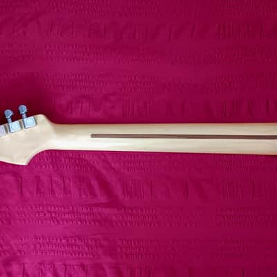 Fender 099-3002-921 American Standard Stratocaster Neck (w/ Tuners), 22-Fret 2003 - Maple image 11