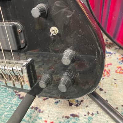 Rick Savage's, Def Leppard "Storyteller" Washburn XB925 5-String Bass Guitar (RS #2024) Authenticated! image 7