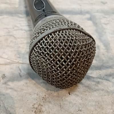Shure PG58 Microphone image 2