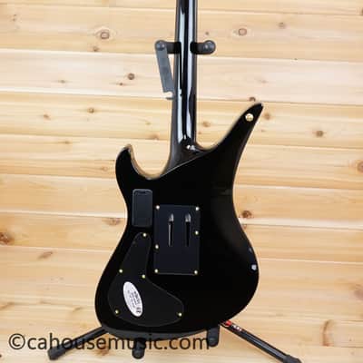 Schecter Synyster Gates Custom-S - Black with Gold Pinstripes image 12