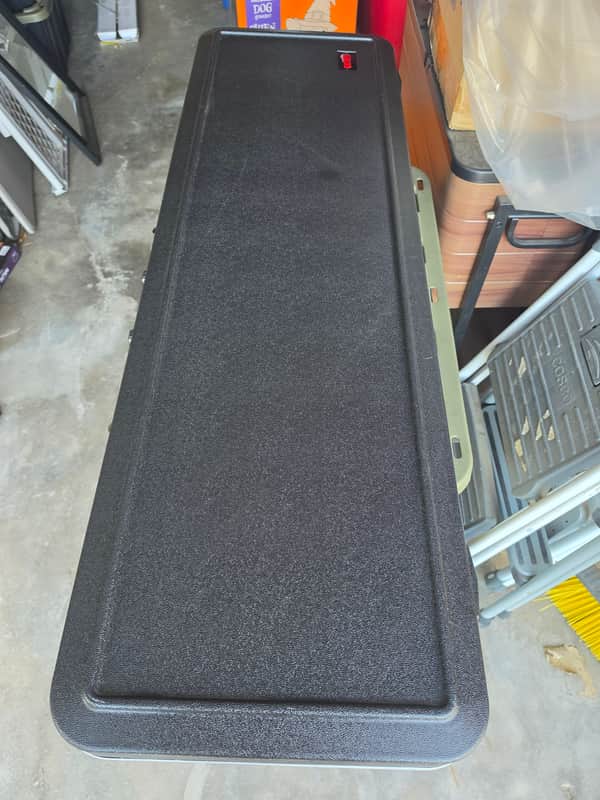 Gator Bass Case image 1