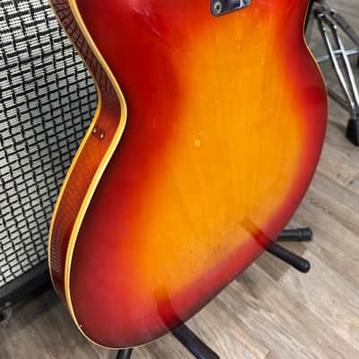 Fender Coronado II with Maple Fretboard 1967 - Sunburst image 10