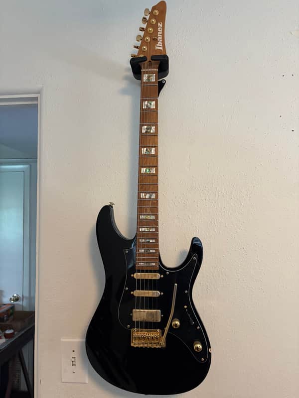 Ibanez THBB10 Tim Henson Signature