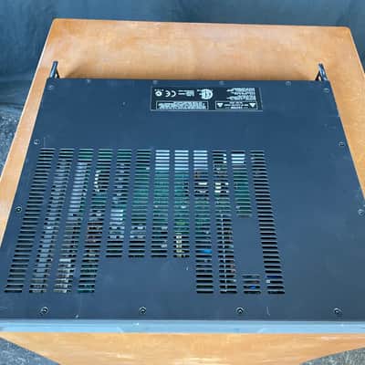 Crown CT475, 4-Channel Amplifier Fan-less image 2