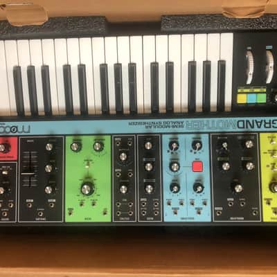 Moog Grandmother 32-Key Semi-Modular Analog Synthesizer 2018 - Present - Black / Multi-Colored Panel image 6
