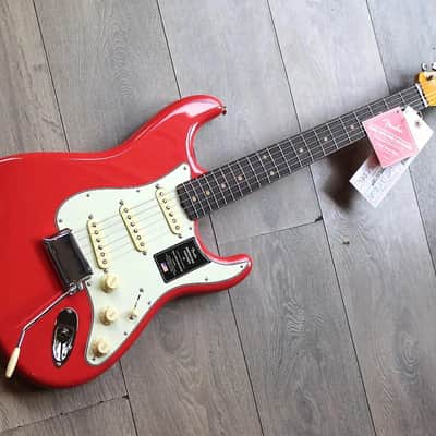 Fender American Vintage II '61 Stratocaster Fiesta Red, HARDCASE image 1