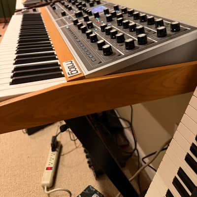 Moog One 8-Voice 61-Key Polyphonic Analog Synthesizer 2018 - Present - Black/Ash image 7