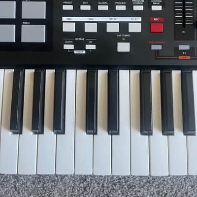 Akai MPK49 late 2000s - Black w/ original box image 3