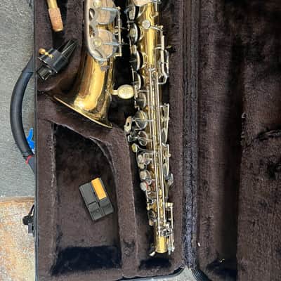 Evette Alto saxophone with case and mouthpiece. Made in USA image 1