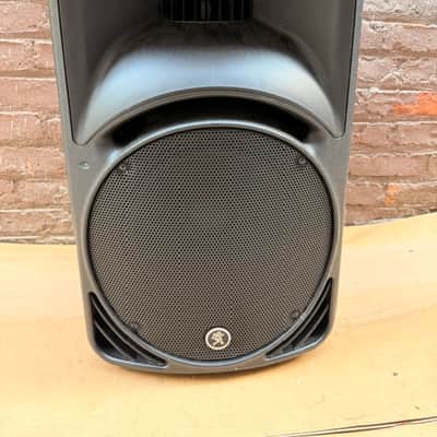 Mackie SRM450 v3 12" 1000W High-Definition Powered Loudspeaker (Single); Floor Example image 1