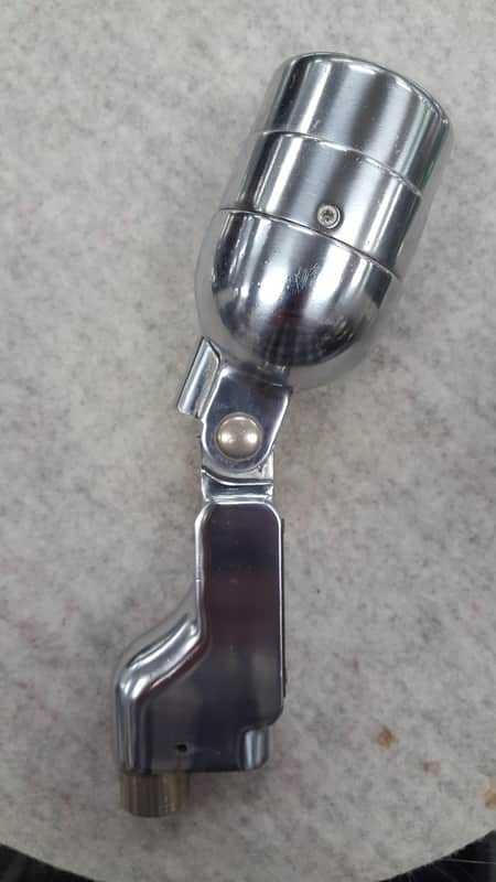 Electro-Voice 635 Dual-Impedance Dynamic Microphone image 1