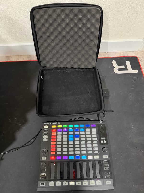 Native Instruments Maschine JAM 2010s - Black image 1