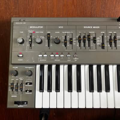 Roland SH-101 monophonic bass synthesizer w/ power supply image 2