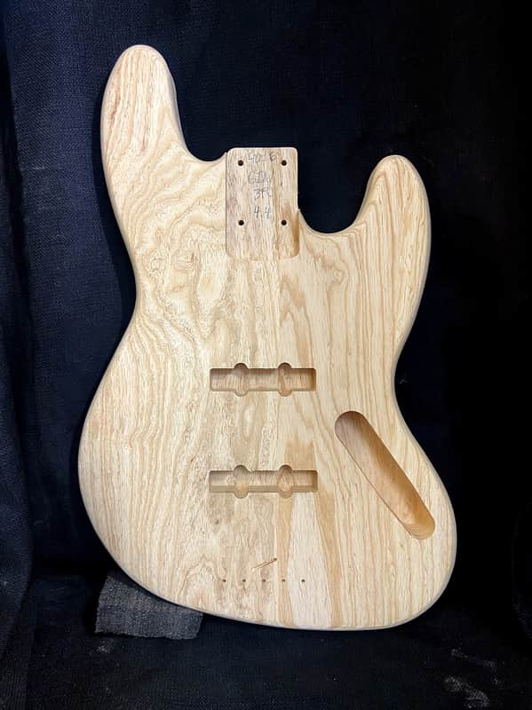 Guitar Mill '60s J-Style Bass Body / Ultra Light Swamp Ash / 4 lbs. 4 oz. (#GIN-4016) image 1