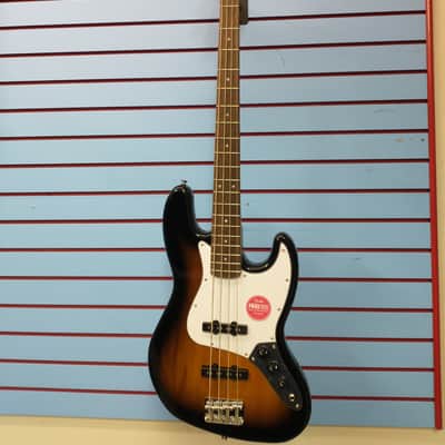 Squier Affinity Jazz Bass image 2