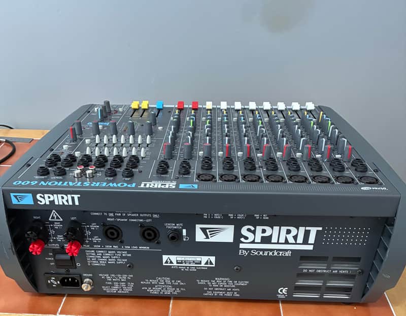 Soundcraft Spirit Powerstation 600 image 1