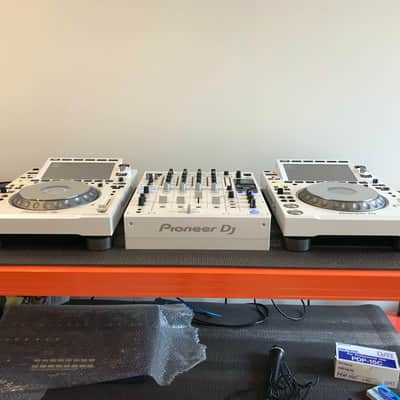 CDJ-3000-W DJ Multi-Player + DJM-900NXS2-W (Limited Edition White - DJ Equipment) image 3