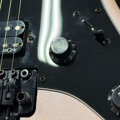 Squier Contemporary Stratocaster HH FR (2022) - Shell Pink Pearl #04391 with Gig Bag image 8