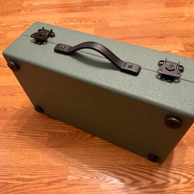 Blackhole 7U 104HP Case (Threaded rails, deep lid) image 7