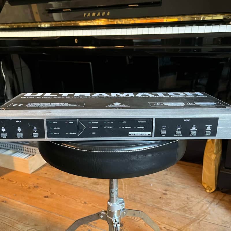 1990’s Behringer Ultramatch SRC2000 AD/DA and Sample Rate Conv…