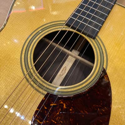 Martin Standard Series OM-28 Acoustic Guitar image 6
