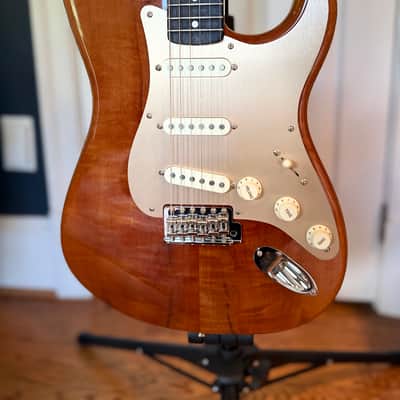 Fender Custom Shop Artisan Stratocaster Rose Myrtle 2018 image 2