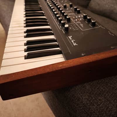Dave Smith Instruments Prophet 08 PE 61-Key 8-Voice Polyphonic Synthesizer 2009 - 2015 - Black with Wood Sides image 4