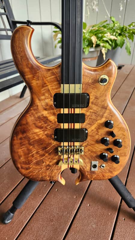 Alembic Series II 2 fretless bass guitar image 1