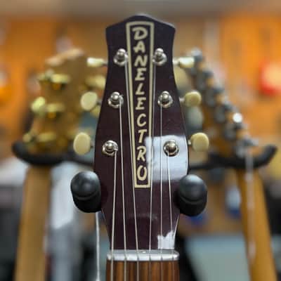 Danelectro '56 U2 Reissue with Case image 8