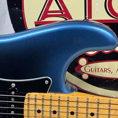Fender American Professional II 2 Stratocaster Guitar with Case 2021 - Dark Night / Maple neck image 4