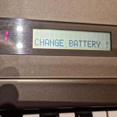 Immagine Yamaha DX7 Programmable Algorithm Synthesizer 1983 - 1987 - Black - 8