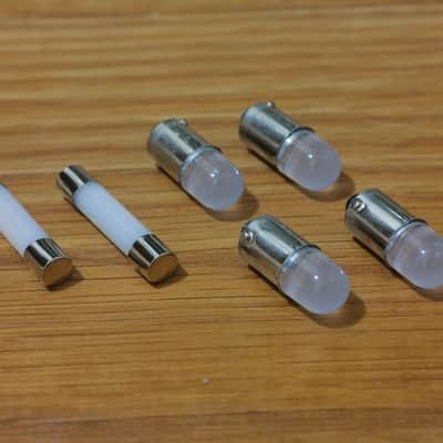 Fisher FM-200 bulbs lamps lights image 1