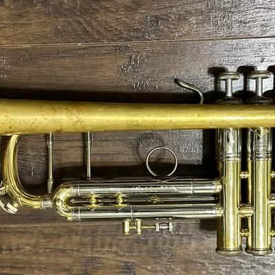Bach Mt Vernon/Corp. 37 Bb Trumpet - Lacquer image 8