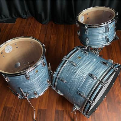 Ludwig Legacy Classic Mahogany Vintage Blue Oyster 3pc Drum Set image 4
