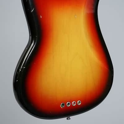 Fender Mustang Bass 1974 - Three Tone Sunburst image 4