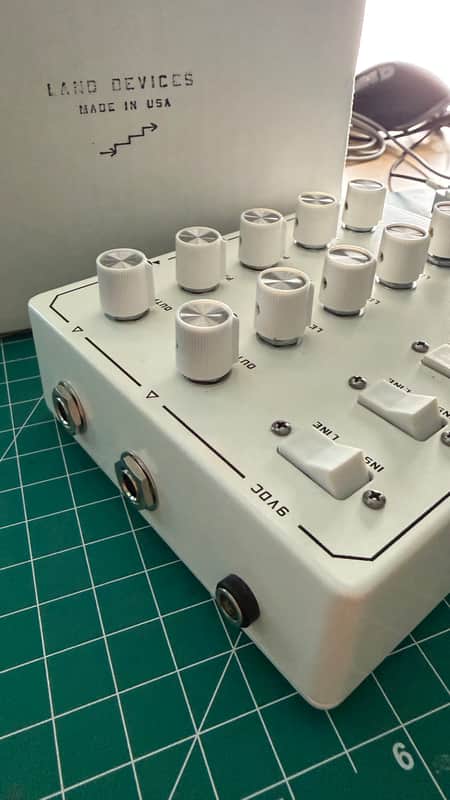 Land Devices Land Mixer 4-Channel Analog Utility Mixer w/ Pan 2023 - White on white image 1