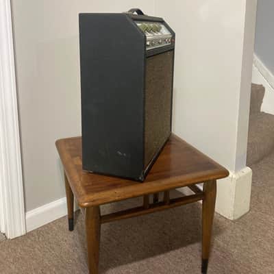 Silvertone Model 1421 10XL 10-Watt 1x8 Guitar Combo image 2