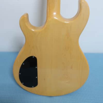 Vintage 1980s USA Carvin LB-50 Stereo 4 String Natural Guitar With Rare Charvel Tweed Case Very Clean image 13
