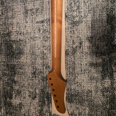 Musikraft 1 Piece Short Scale (24.75") Beak Neck image 7