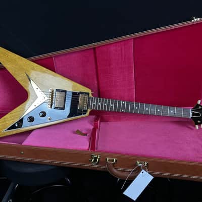 Gibson Korina '58 Flying V from 2022 in Natural with original case image 9