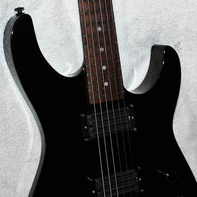 1998 Kramer Baretta Neck-Thru-Made by Gibson,OHSC, String Thru, Gotoh Locking, 3 pc Neck, Hard Tail! image 5