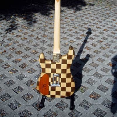 Woody Woodcasters #0025 "Checkercaster" w/ case image 6