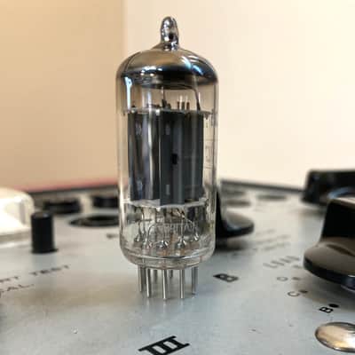 1959 Mullard Blackburn Long Plate 12AX7/ECC83 Tube - f92 imagen 4