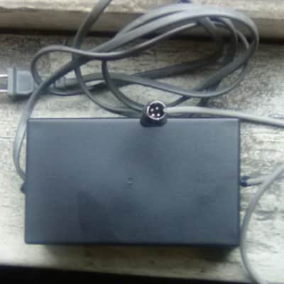 Kurzweil  PC2, PC2x and PC2R Power Supply. Kurzweil  PM0025-001 Compatible.