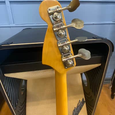 Fender Mustang 4 string bass 2002-2004 - White with Case image 5