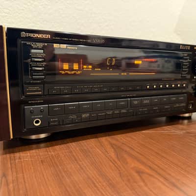 Pioneer  VSX-95 A/V Stereo Receiver image 2