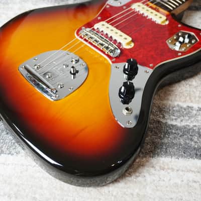 1997-2000 Fender Japan CIJ JG66-85 ’62 Reissue Jaguar 3-Tone Sunburst image 8