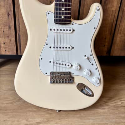 Fender American Standard Stratocaster with Rosewood Fretboard 2011 - Olympic White image 2