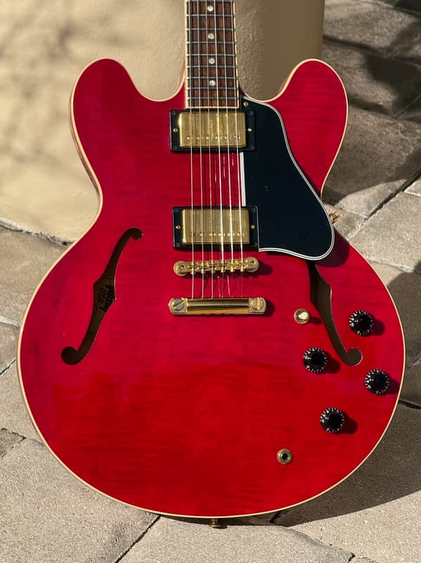 Gibson ES 335 Dot 1997 - stunning Flamey See Thru Bright Red w/Gold Parts Special Order !